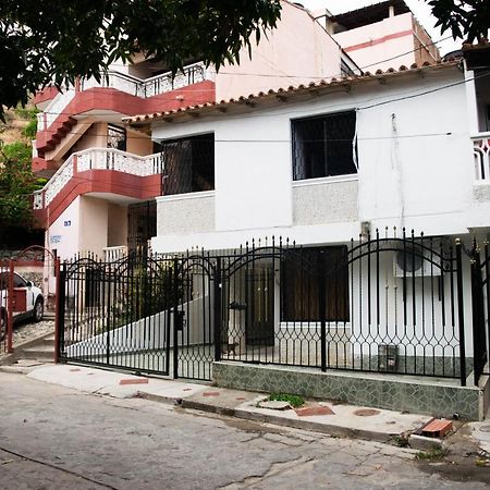 Hostal Villa Del Mar - Rodadero Santa Marta  Exteriör bild